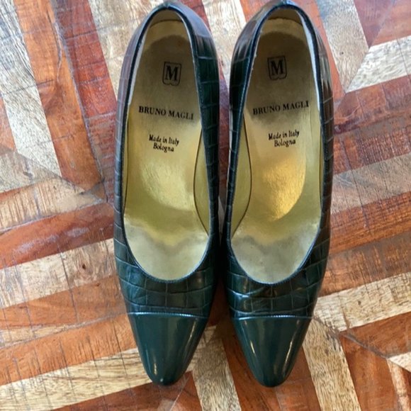 Vintage Bruno Magli Green Crocodile Embossed Pumps - Picture 4 of 8